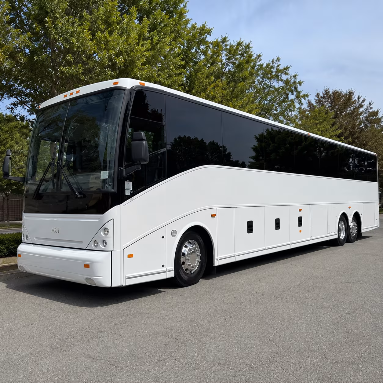 brandon charter bus rental exterior