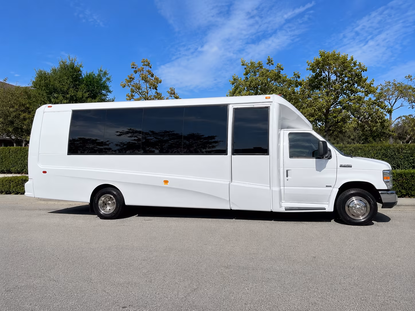 buses to lakeridge winery vineyards in clermont for brandon groups