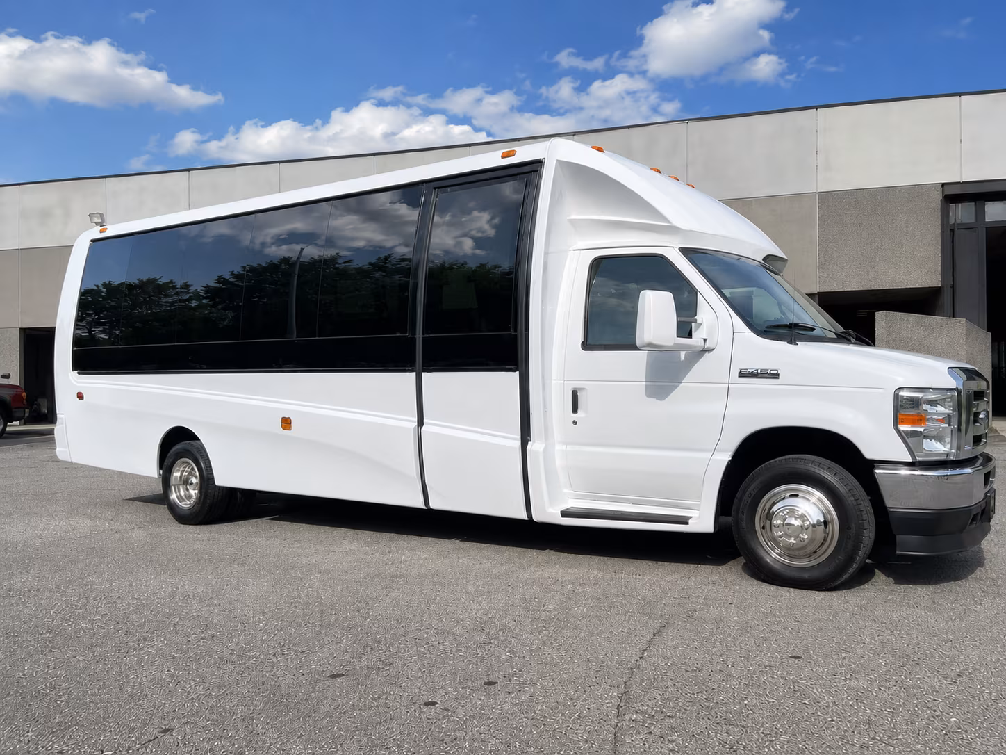 charter buses for brandon wedding weekends that span multiple days