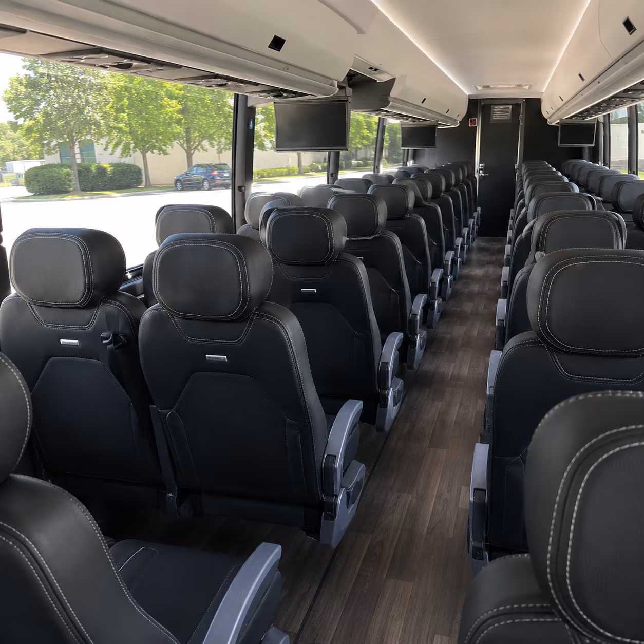 charter buses to the tampa convention center for brandon teams