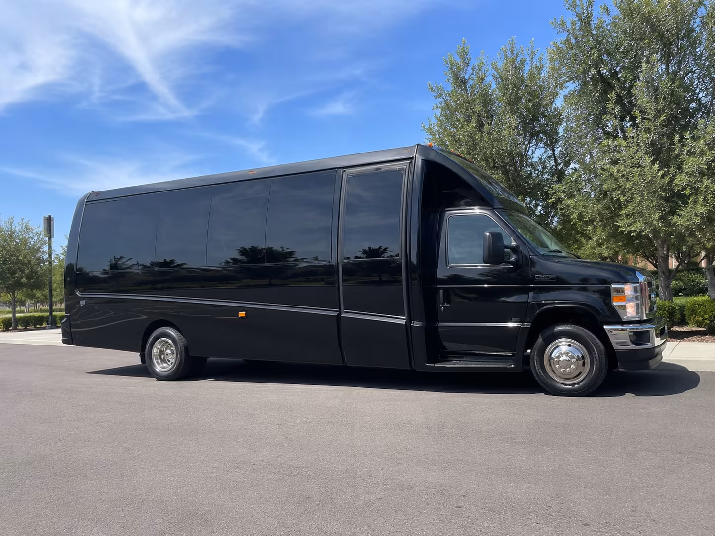 fan buses to reliaquest bowl and major tampa sporting events