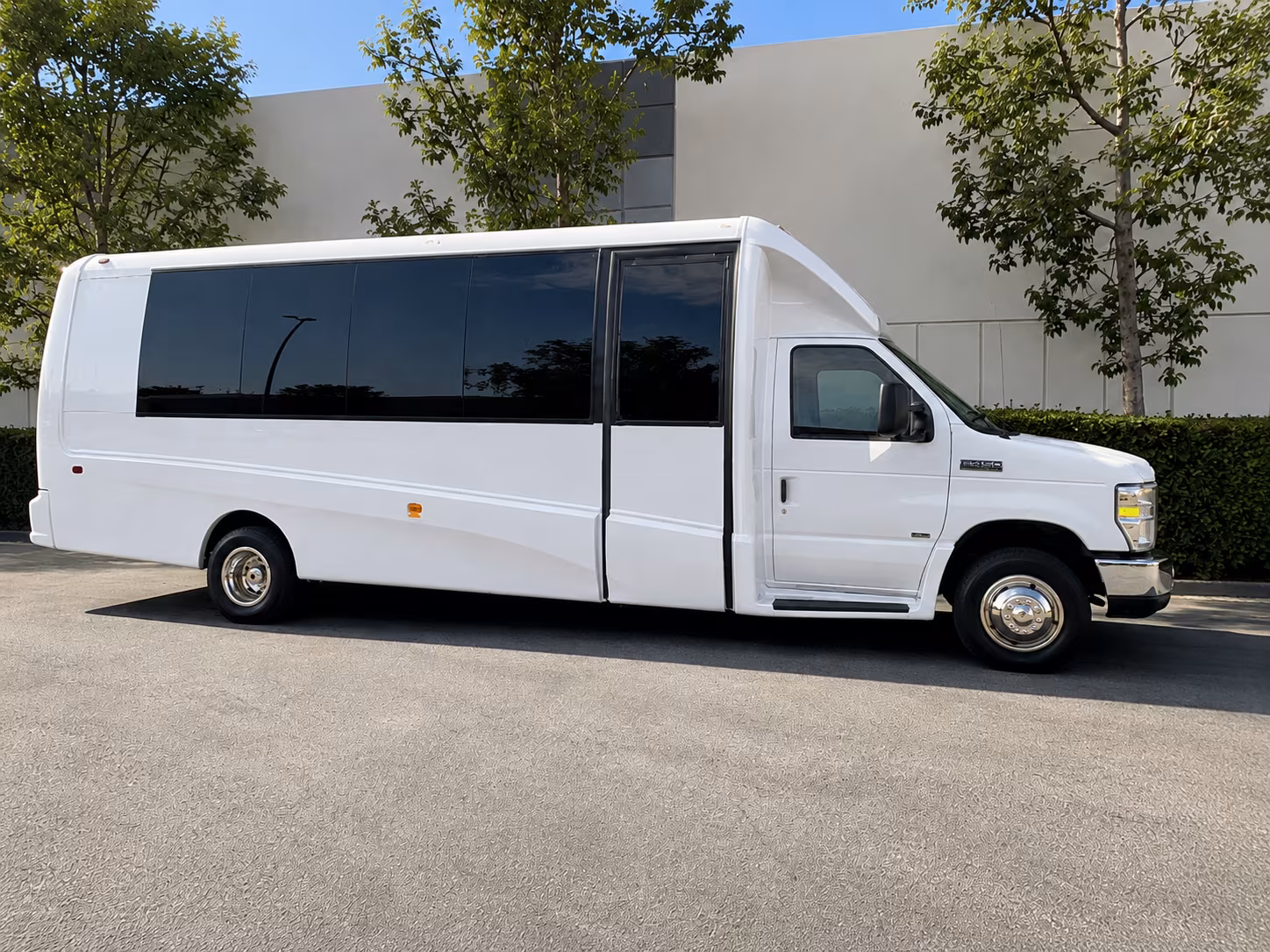 how the type of bus you choose changes the price in brandon florida