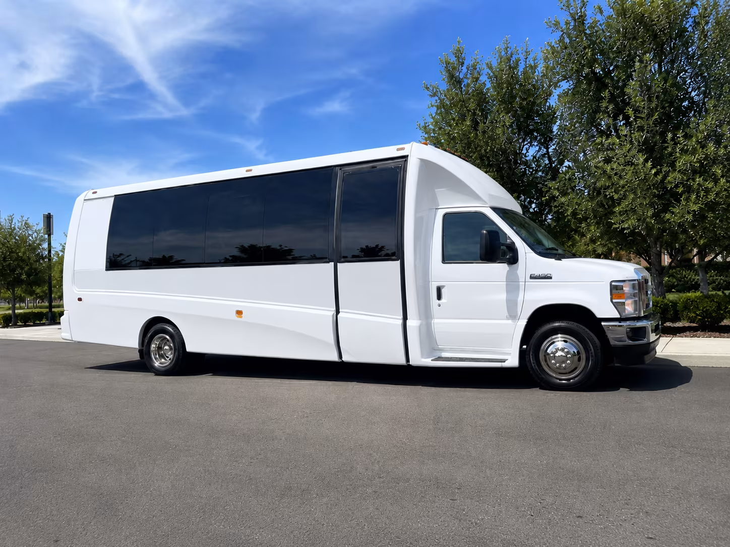 largo bus rentals