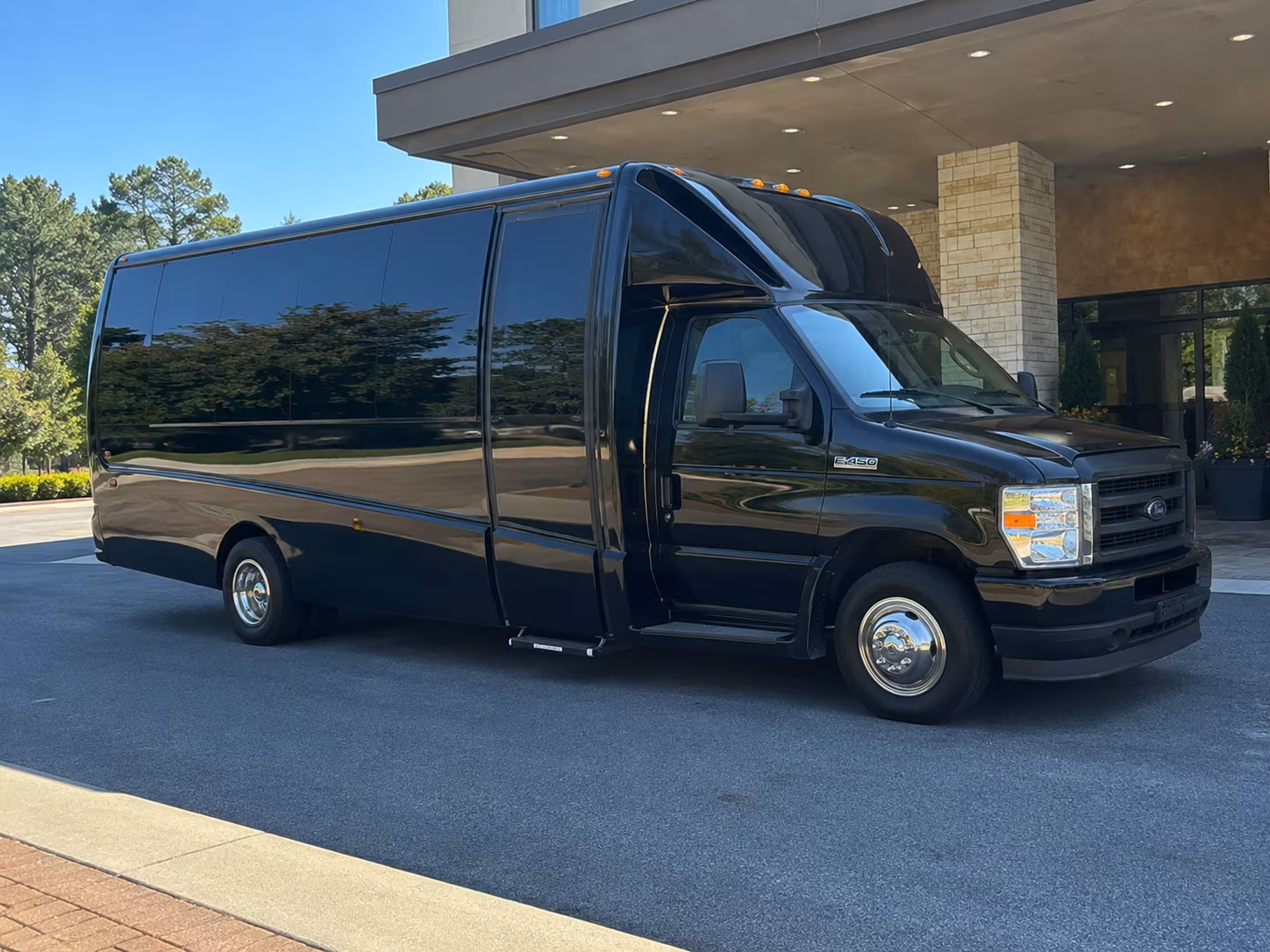 sarasota seamless shuttle service for sarasota sporting events