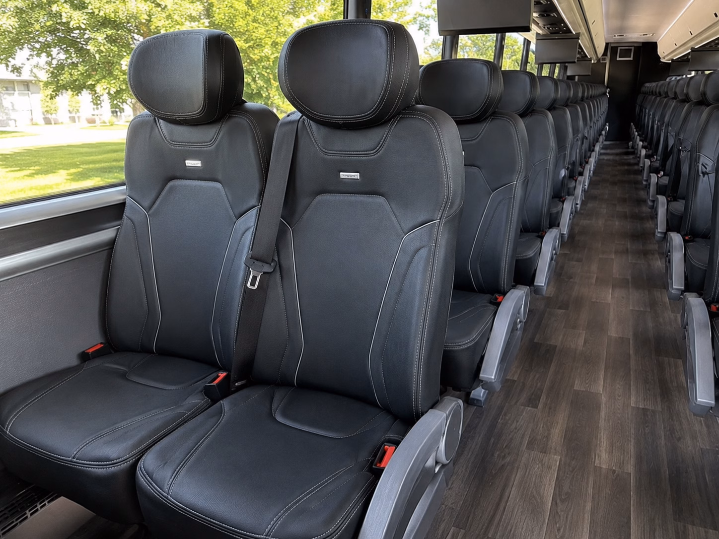 shuttle buses for hillsborough county government agency teams