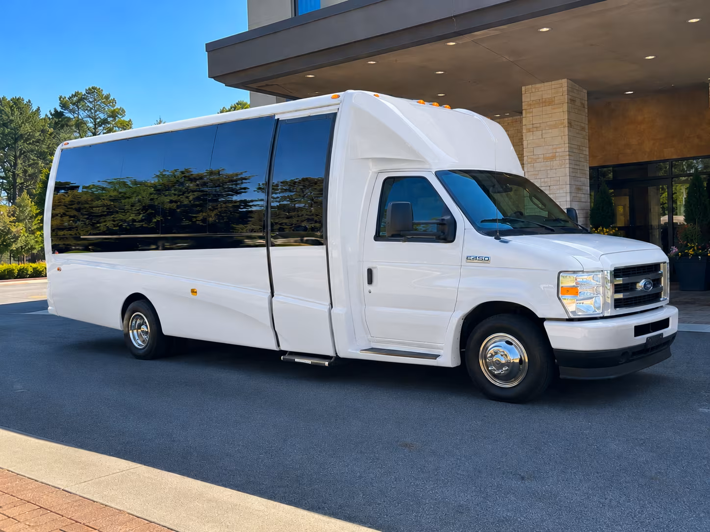 ybor city wine bar crawl buses from brandon
