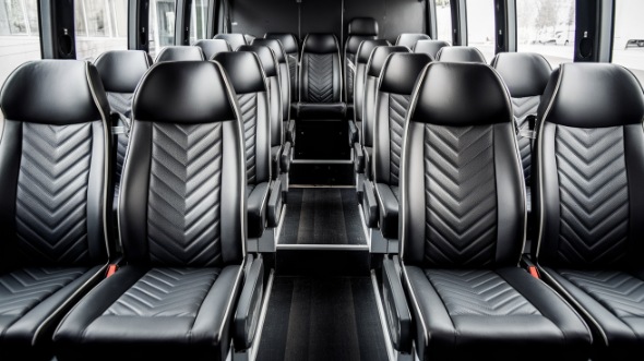 18 passenger minibus rental bradenton