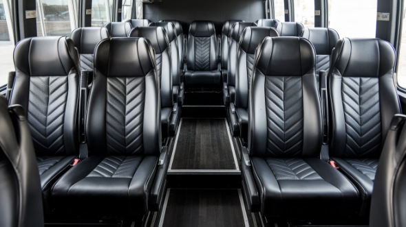 30 passenger minibus rental bradenton